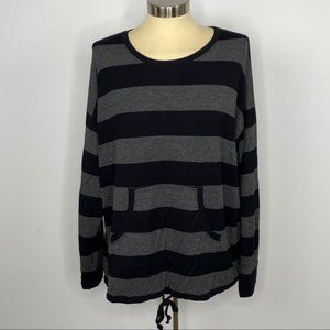 Kensie black & grey top size L